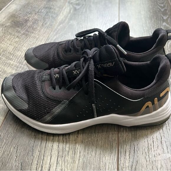 Nike Women’s Air Max Bella TR 3 CJ0842-005 Black Gold Size 8 Gym Athletic Shoes - Picture 5 of 12